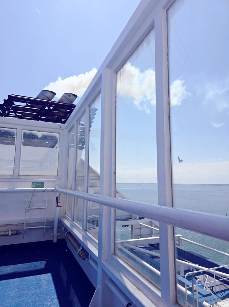 Deck erkunden auf der Fähre