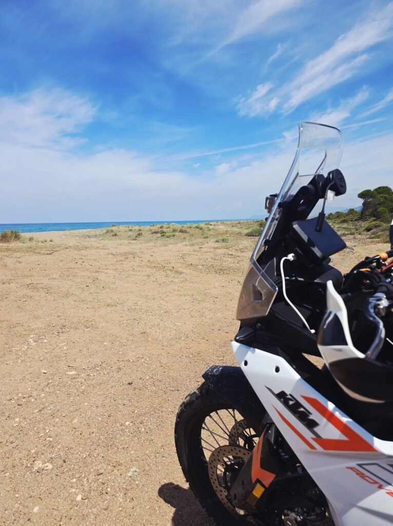 KTM 790 Adventure offroad im Sand