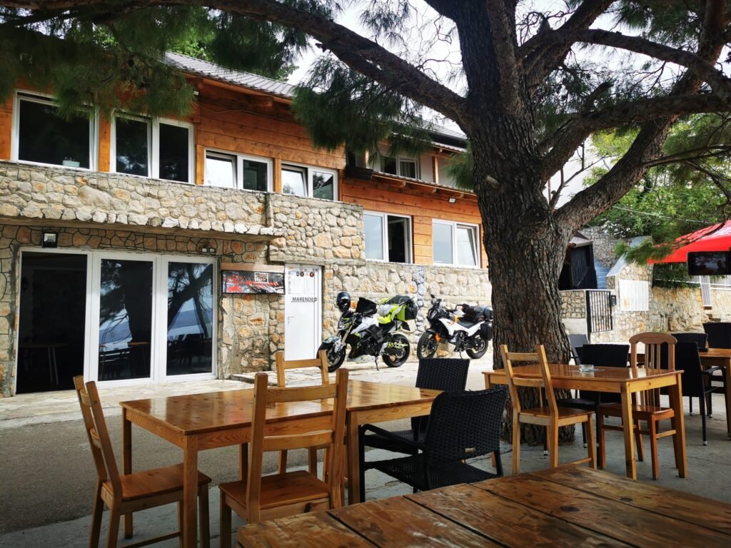 Karlobag Motorrad Muscheln essen steile Anfahrt