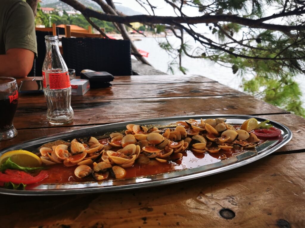 Venusmuscheln Kroatien essen Motorradtour