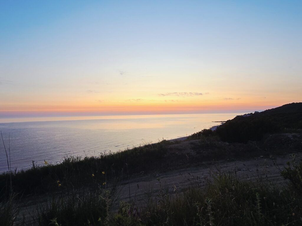 Hinter Staub und Schlaglöchern: Unser kleines Paradies in Albanien