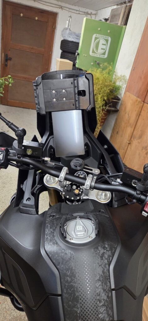 Tablethalterung Motorrad für Navigation Wüste und Sahara