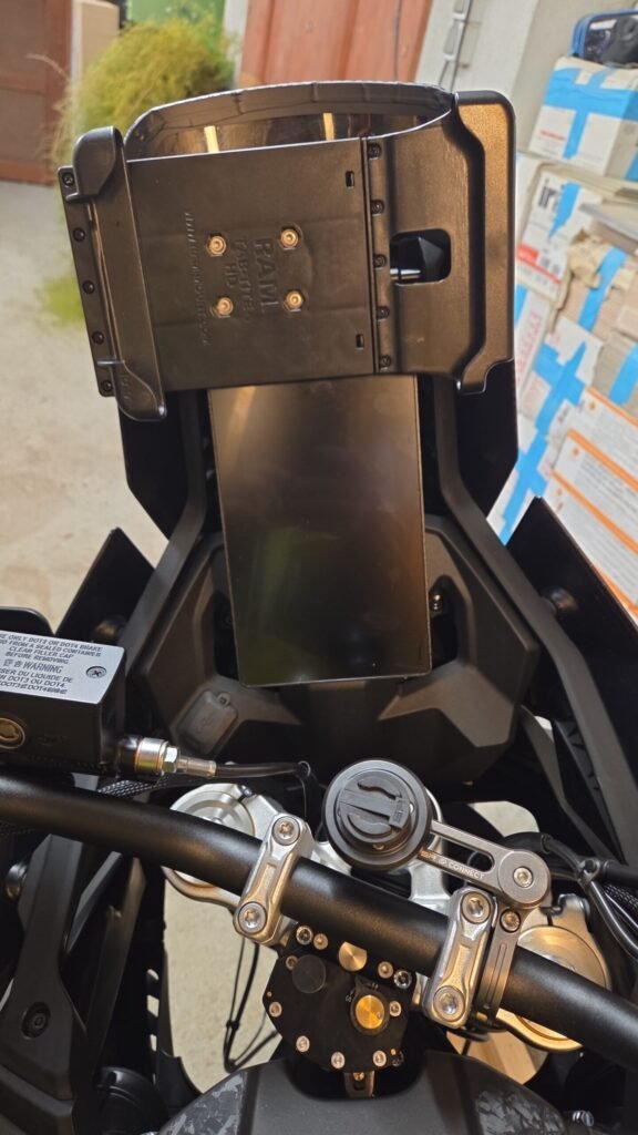 Tablethalterung Motorrad für Navigation Wüste und Sahara