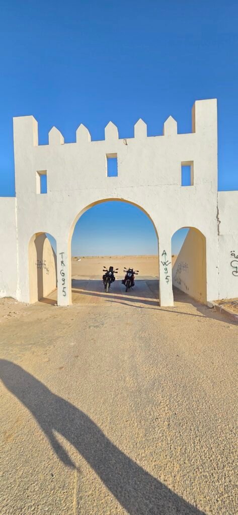 Tor zur Sahara Douz Afrika Sahara Offroad Motorrad